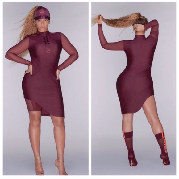IVY PARK Dresses & Skirts - Dress